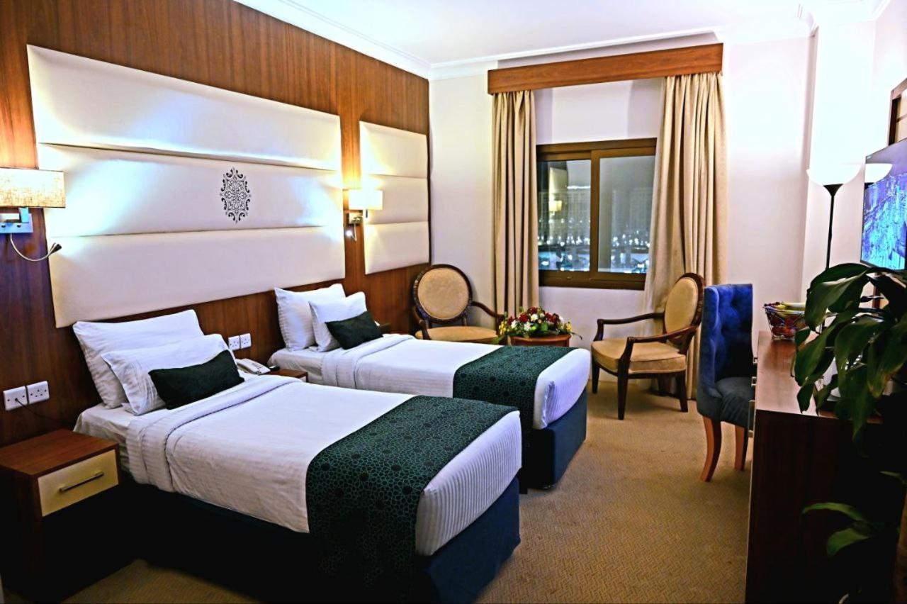 One Inn Hotel Medina Eksteriør bilde